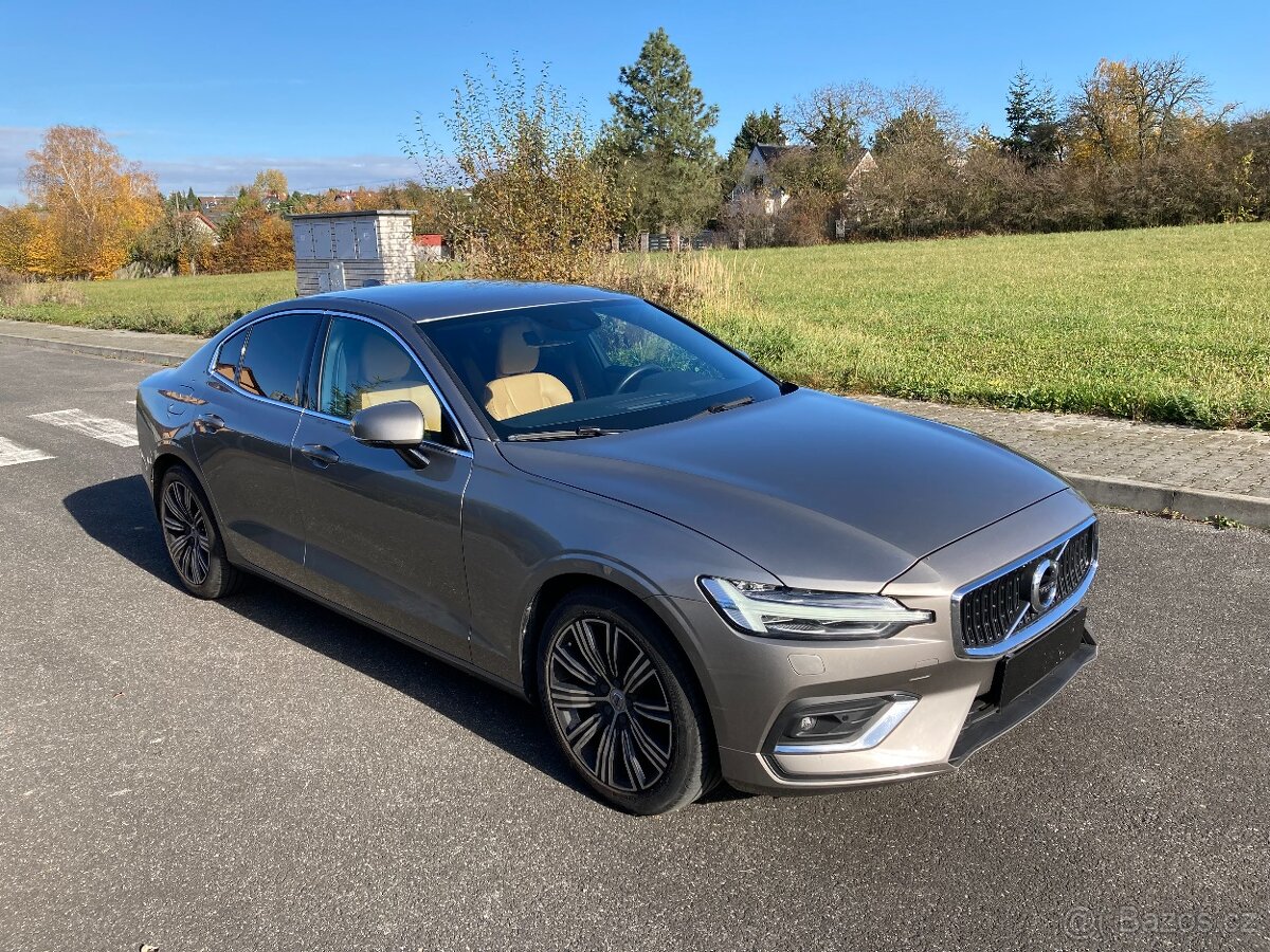 Volvo S60 B5 AWD 8AT inscription 8/2021 záruka 8/2026