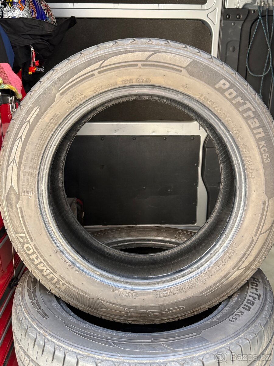 Pneu Kumho 195/60R16C 99/97H