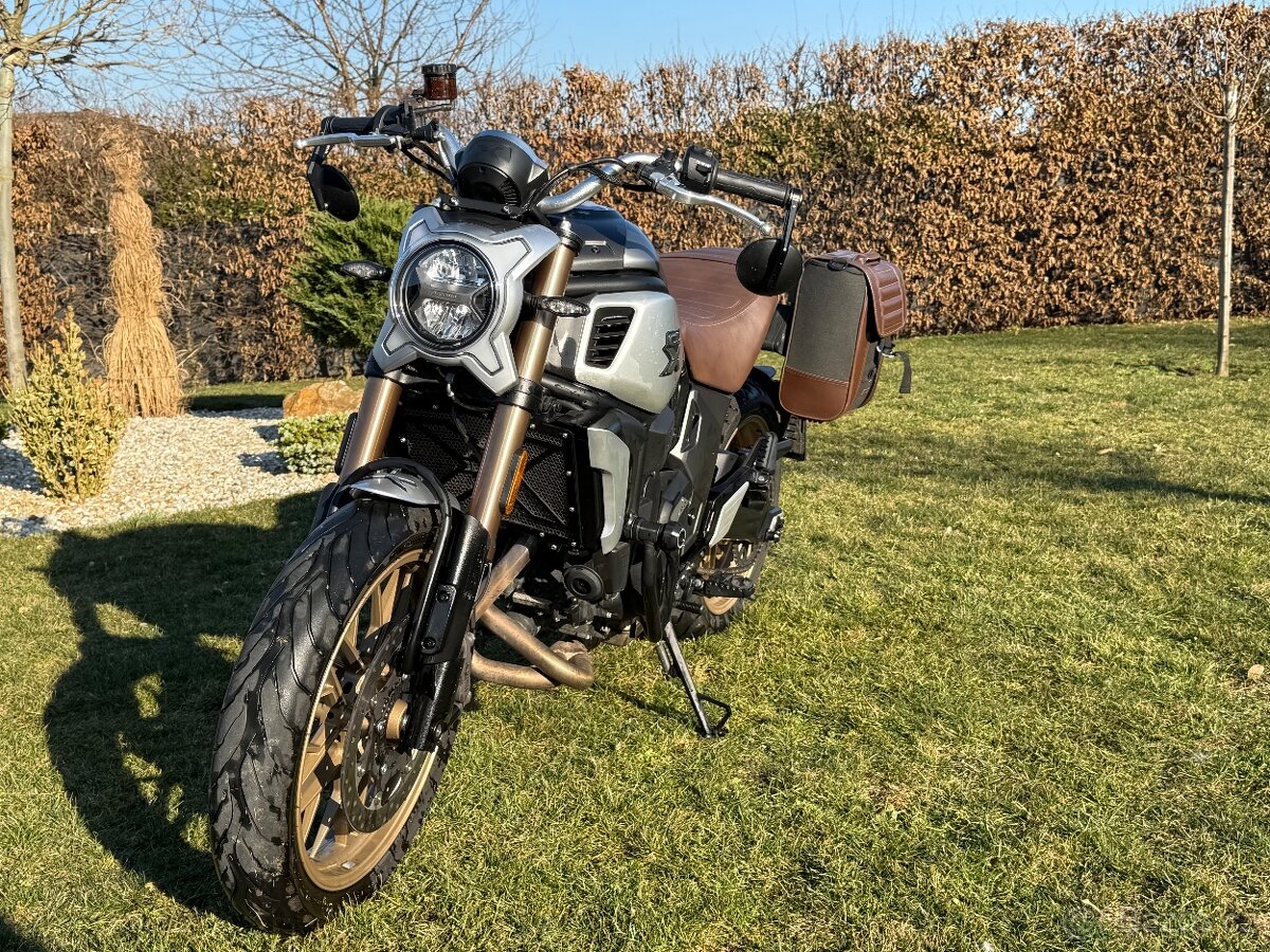 cfmoto 700CL-X heritage