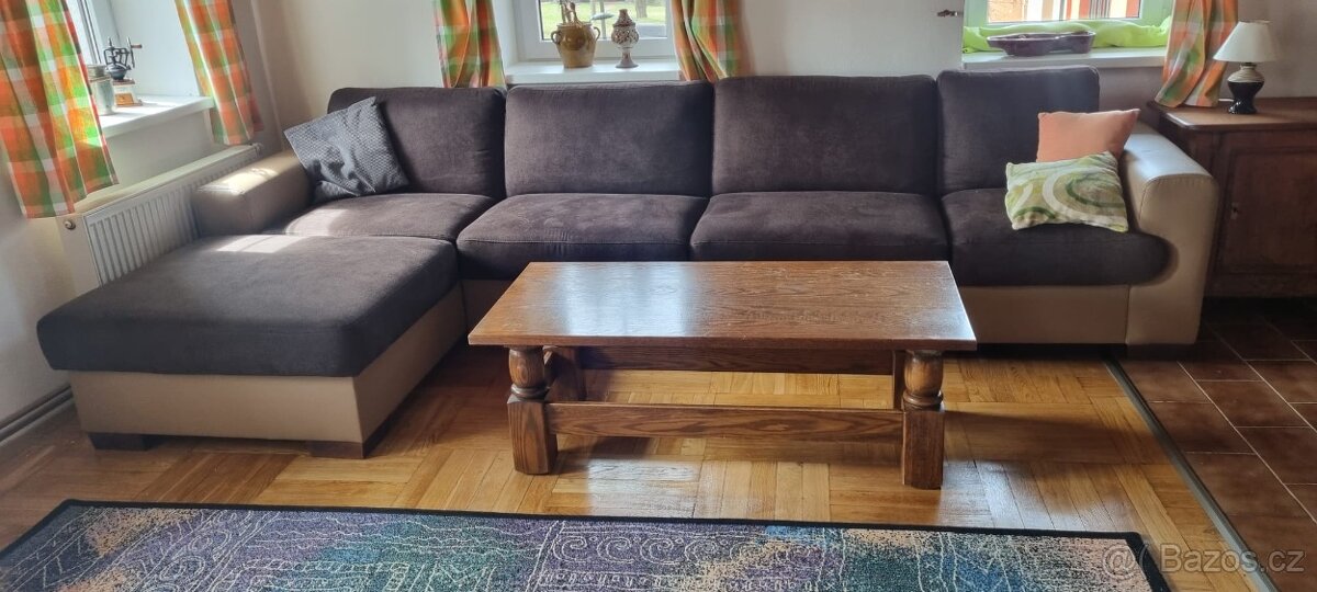 Hnědá rohová sedačka