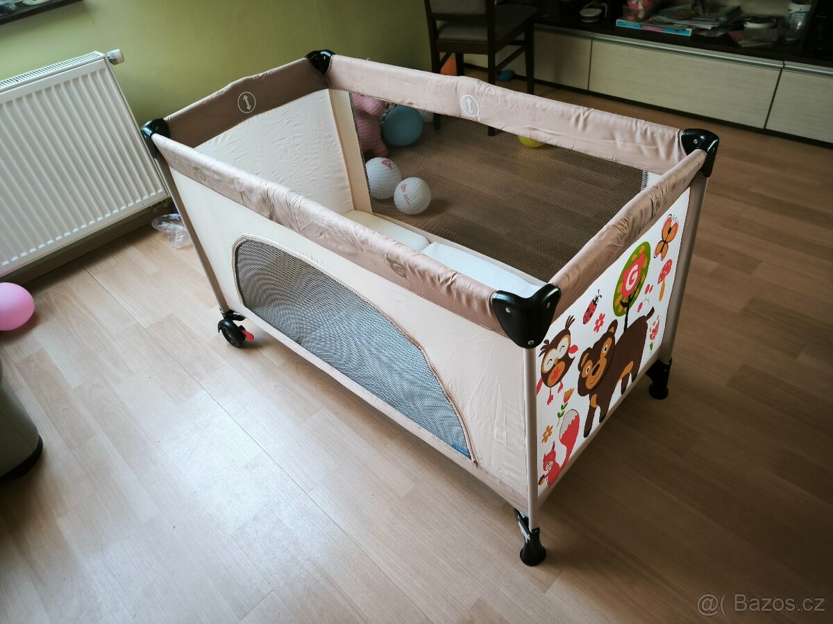 Cestovní postýlka