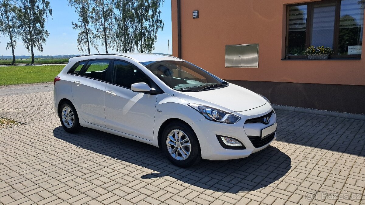 Hyundai i30 Kombi, 1.6i / 1.MAJITEL ČR