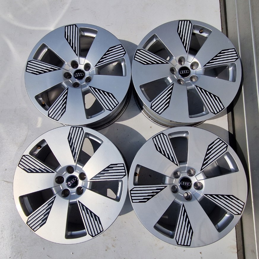 ALU KOLA AUDI A4 B8 B9 A5 A6 C7 C8 A7 A8 Q5 Q7 19"