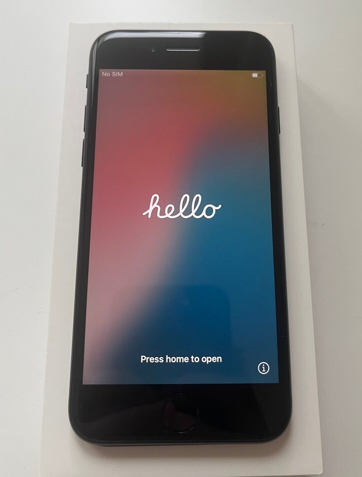 IPHONE SE 2020 + KRYT SE SKLEM