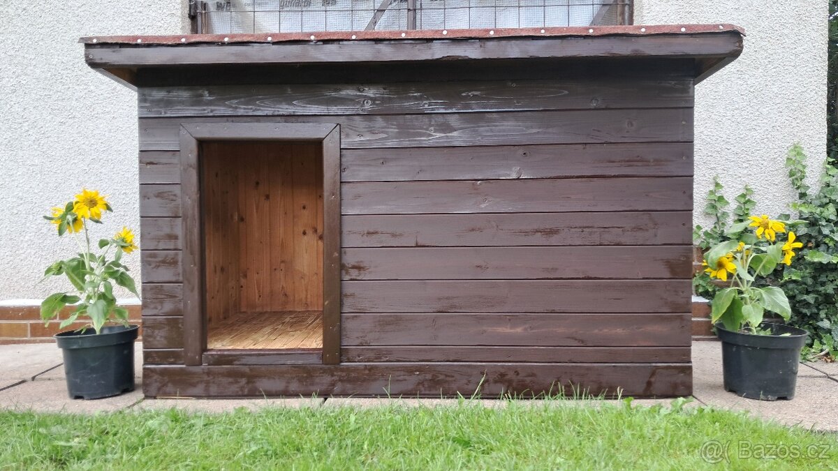 Zateplená psí bouda