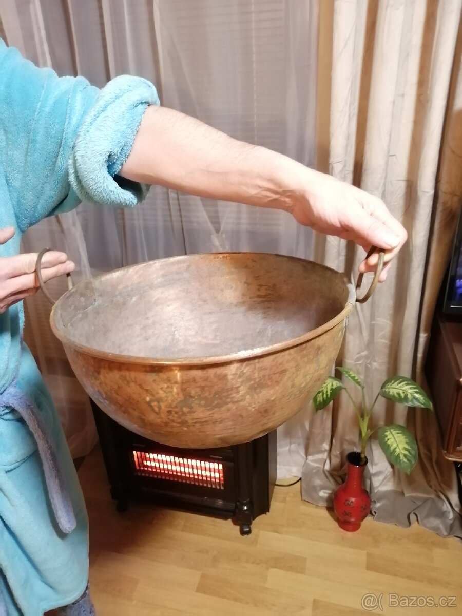 Měděna' mísa