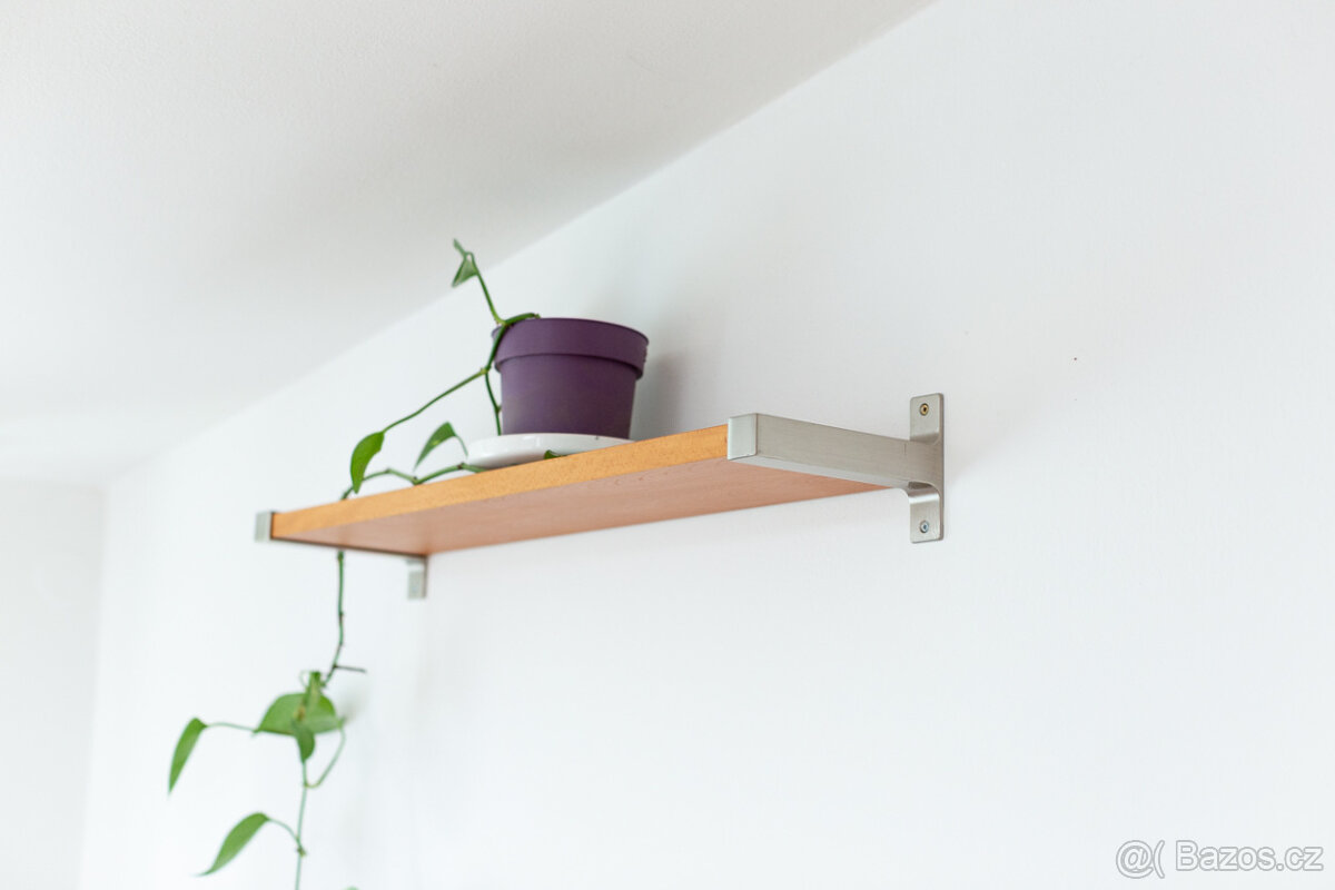 Sestava nástěnných polic na zeď IKEA Bergshult