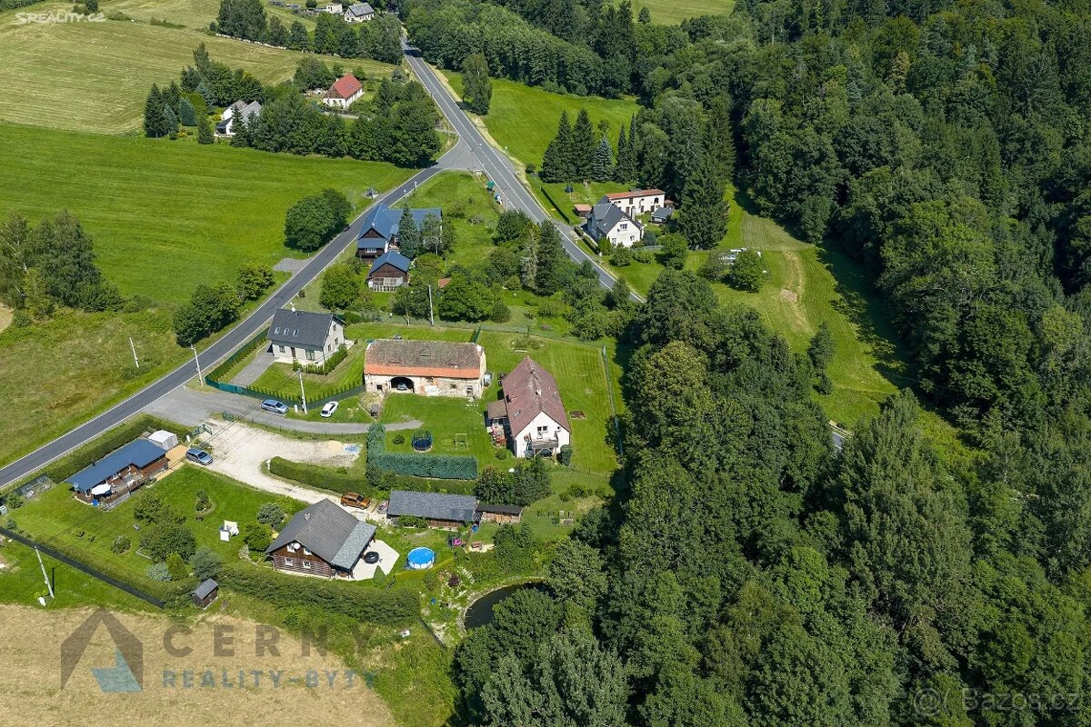 Prodej rodinného domu 360 m², pozemek 2234 m²