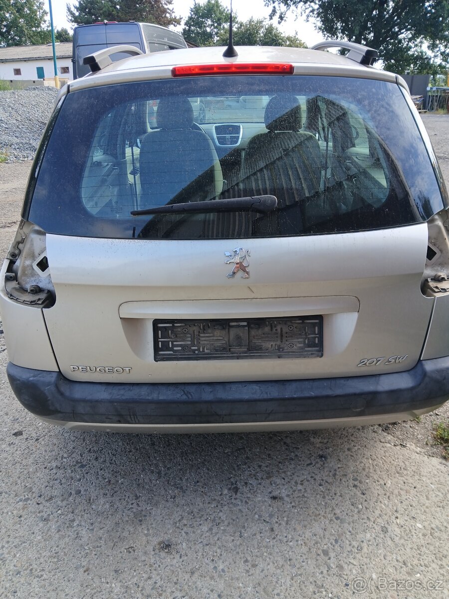 Zadni 5-te dvere Peugeot 207 SW 2000kc