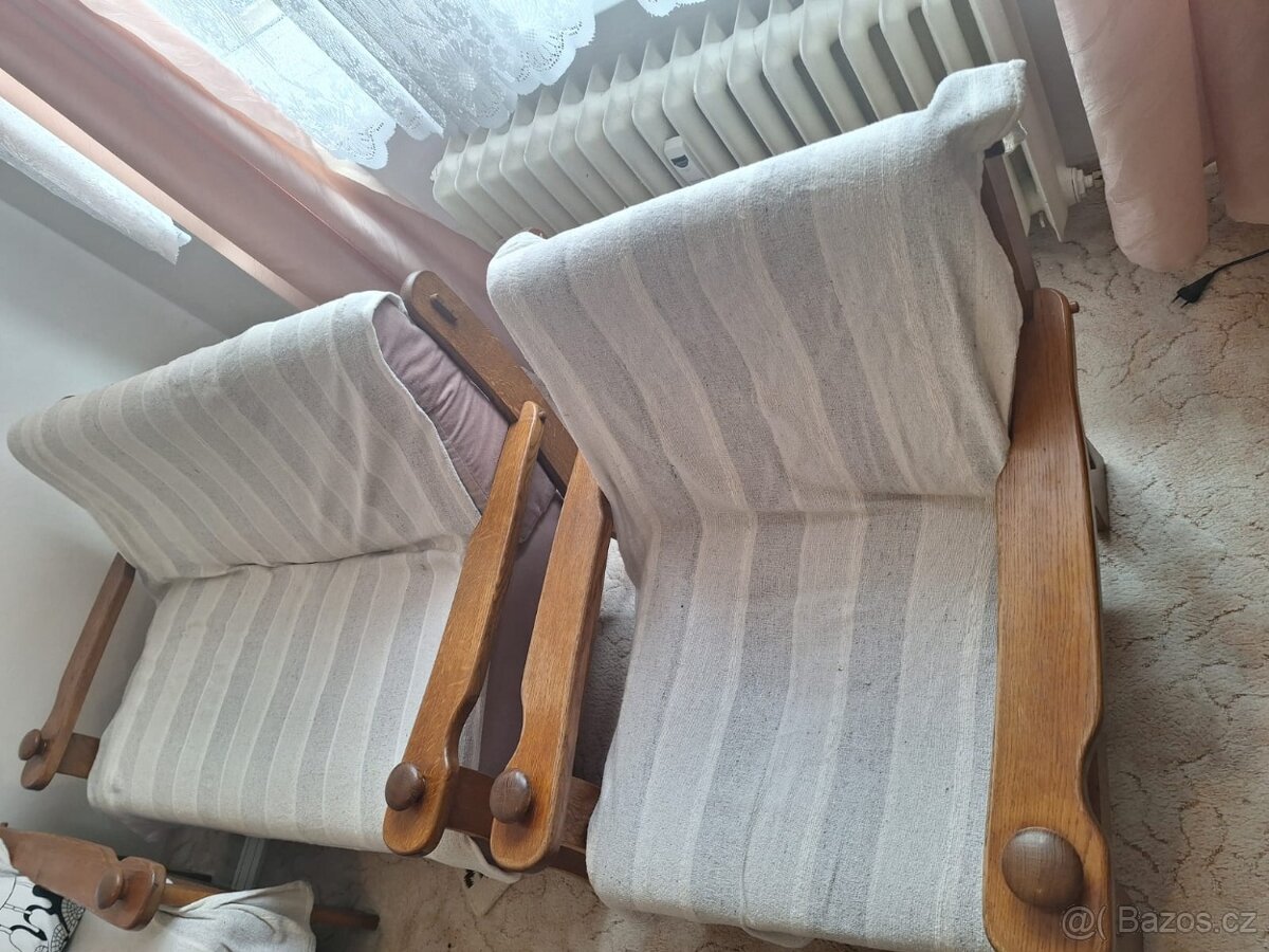 Daruji zdarma za odvoz sedací souprava /gauč/kreslo/lustr