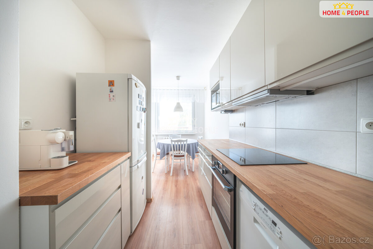 Byt 3+1 75m + 7m lodžie ul. Kurzova - Stodůlky