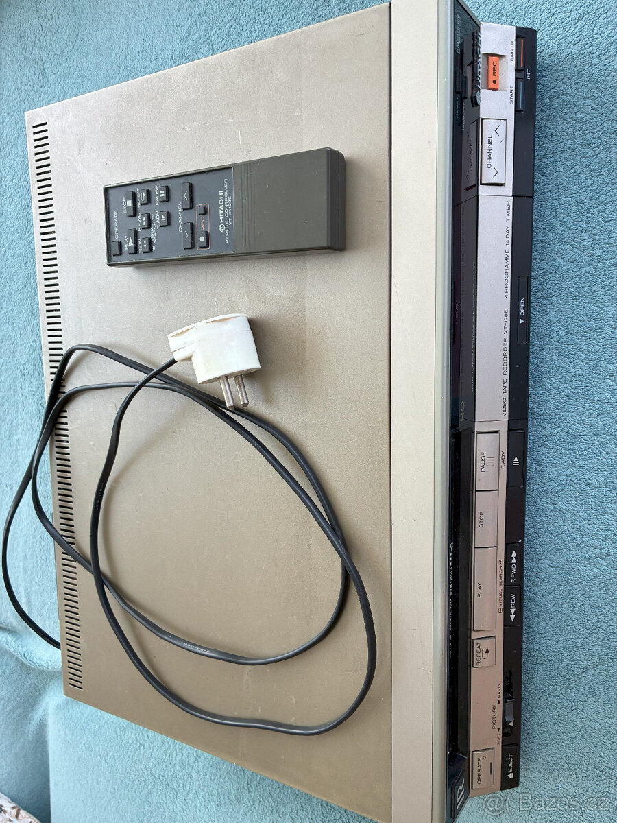 Videorekordér Hitachi