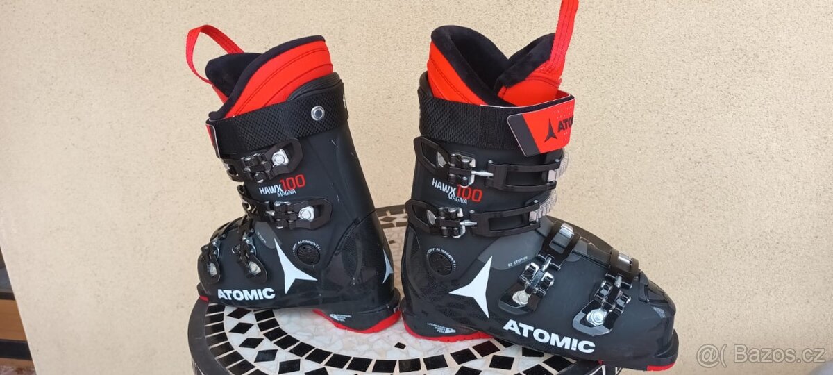 Lyžařské boty Atomic