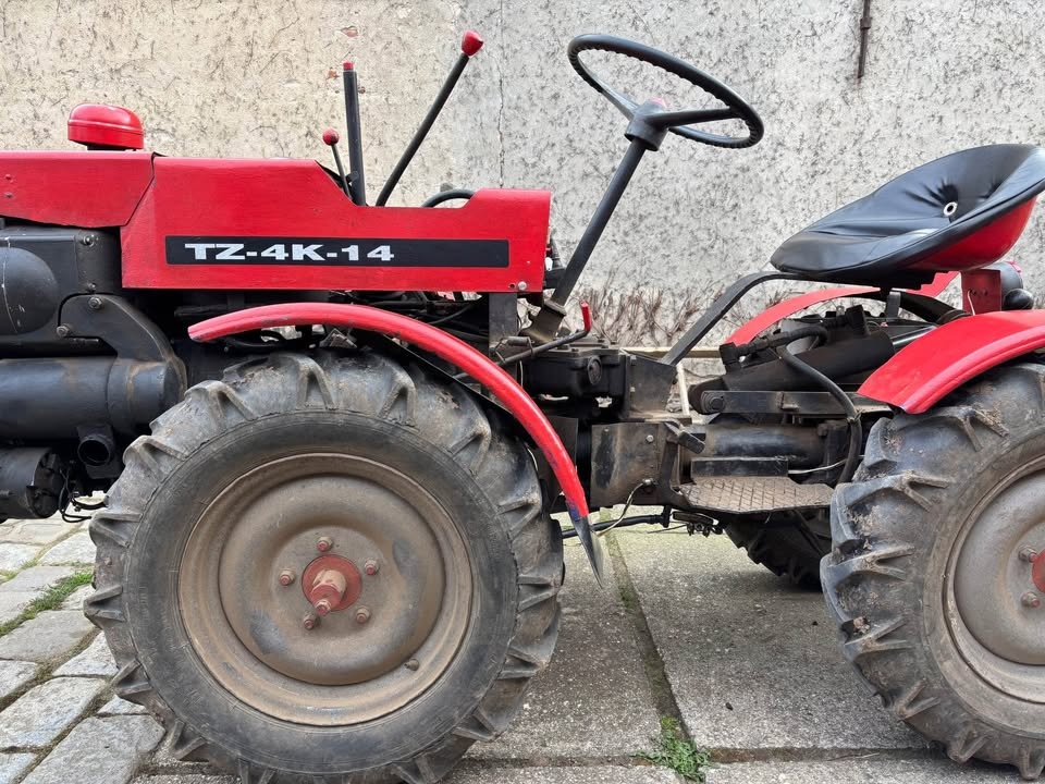 TZ4K traktor