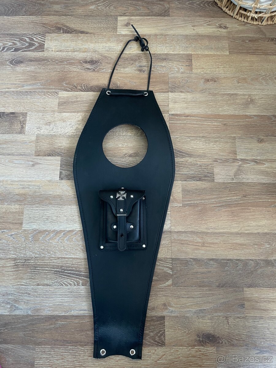 Kožený pás na nádrž k kapsičkou