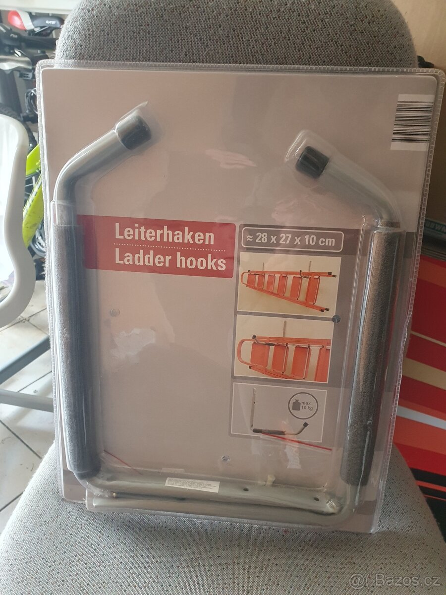 Závěsné háky na zeď