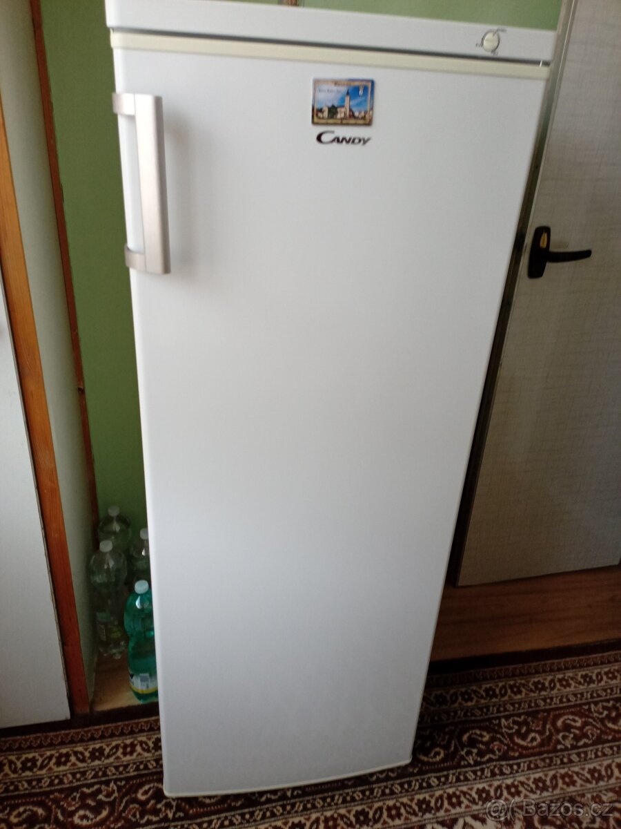 Prodám mrazák šuplíkový