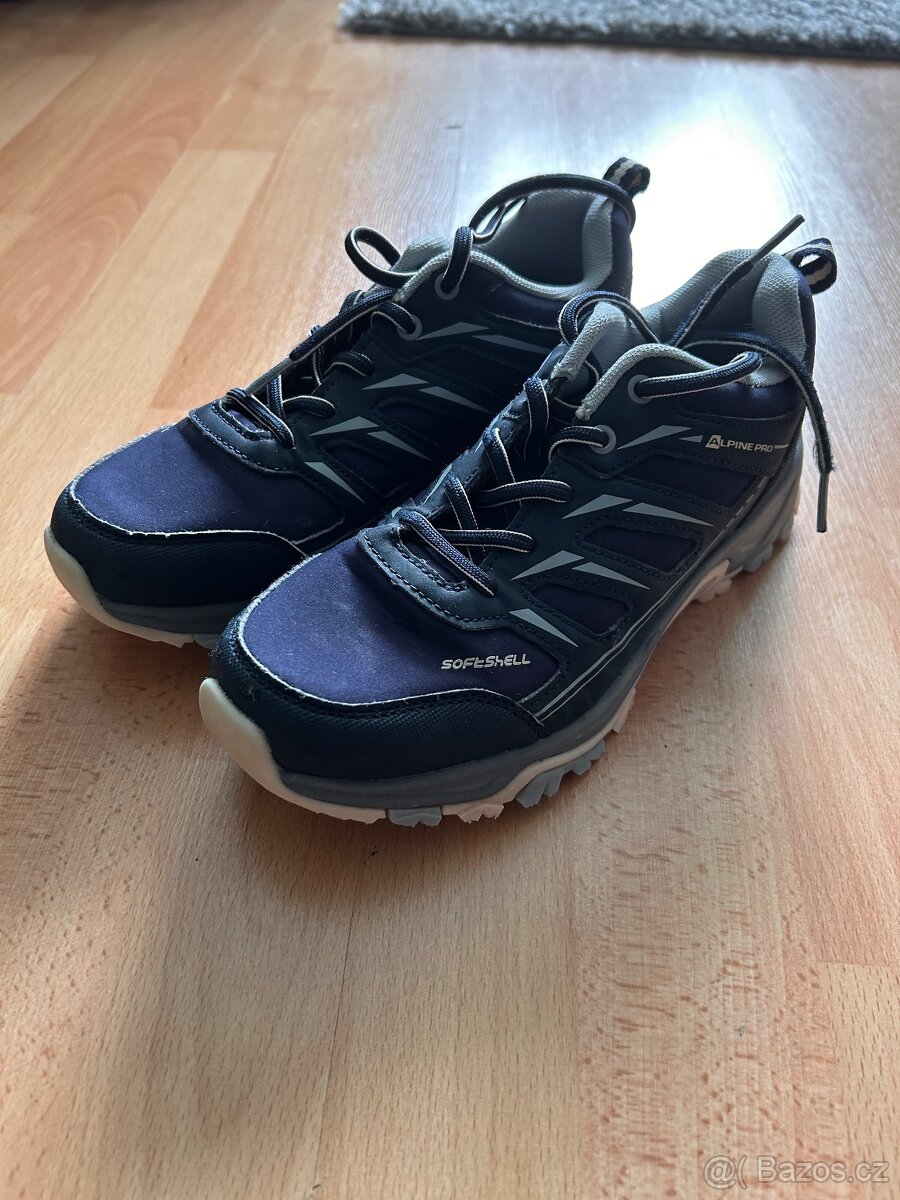 Turistická obuv alpine pro 37