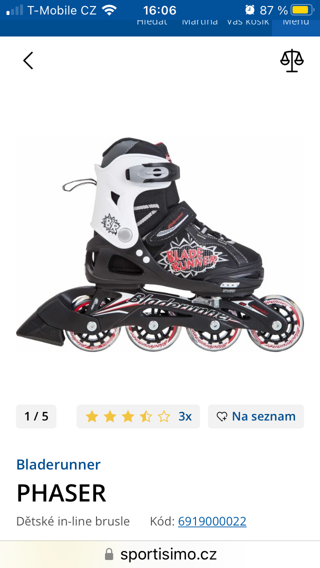 Pěkné dívčí kolečkové brusle