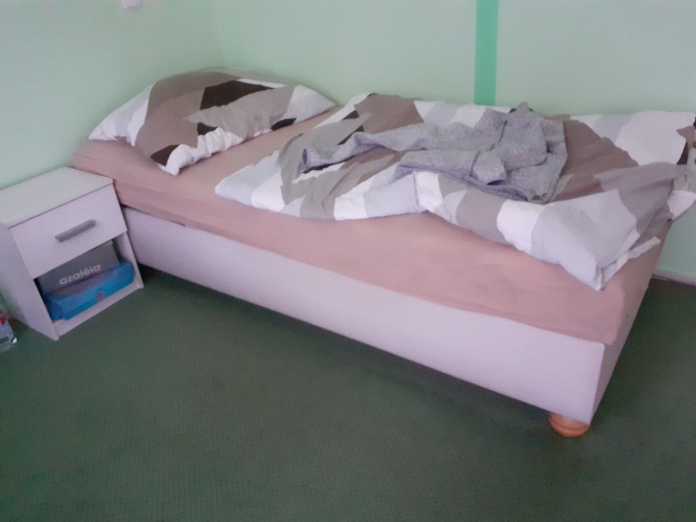 POSTEL POLOHOVATELNÁ, VYSOKÁ+STOLEK