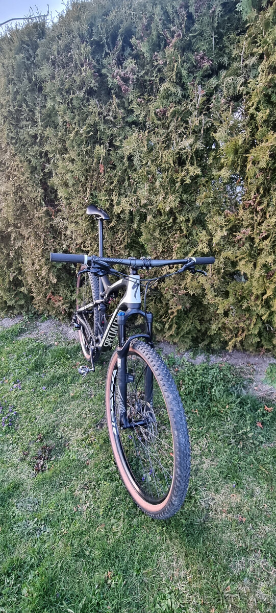 Prodám celoodpružené horské kolo Specialized EPIC FSR COMP C