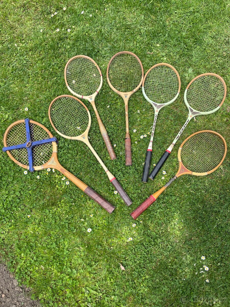 Rakety na badminton