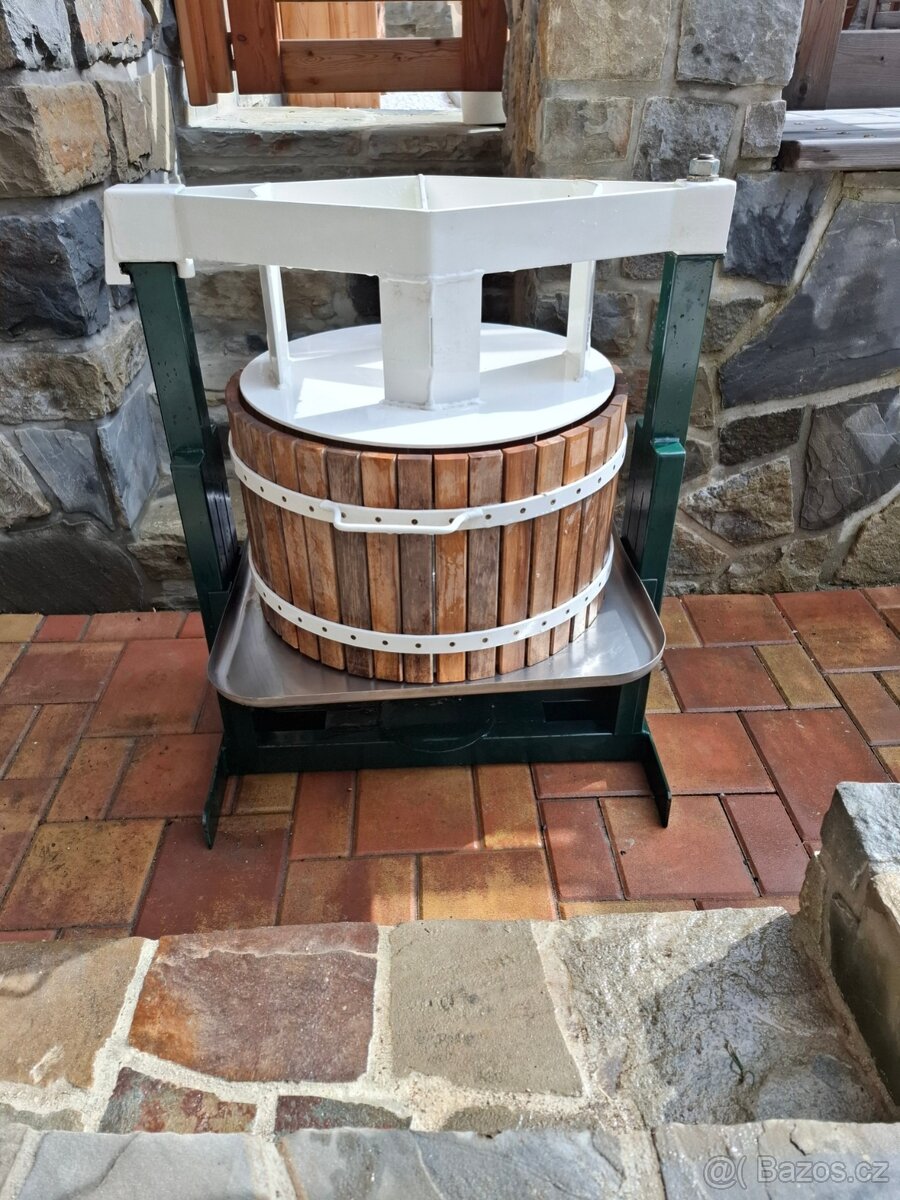 Hydraulický lis na ovoce 55 litrů.