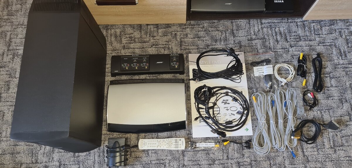 Bose Lifestyle AV48 entertainment system (high–end)