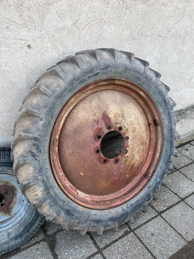 Prodám originál kolo na ZETOR25K-9-36
