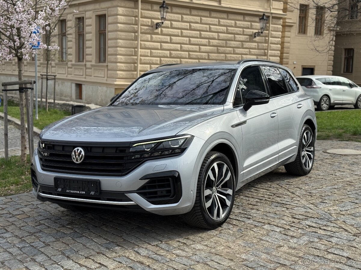 VOLKWAGEN TOUAREG 3.0TDI 210kW • RLINE • VZDUCH • MASÁŽE
