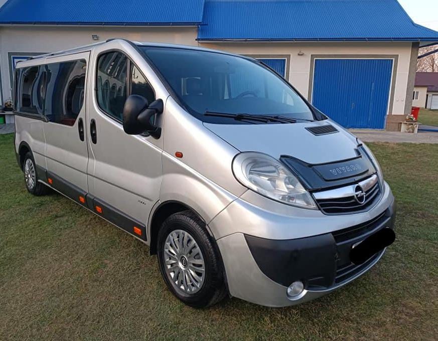 Opel vivaro 2.0 CDTI 9 MISTNÉ
