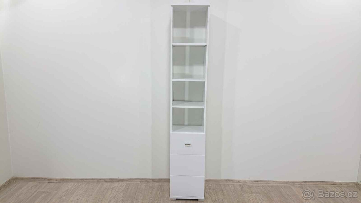 Bílá koupelnová skříňka 192 cm