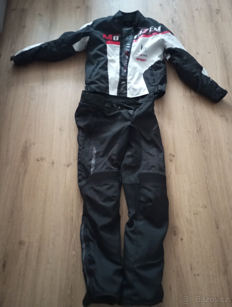 Moto oblečení