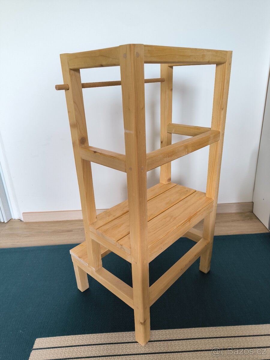 Dětská učící věž