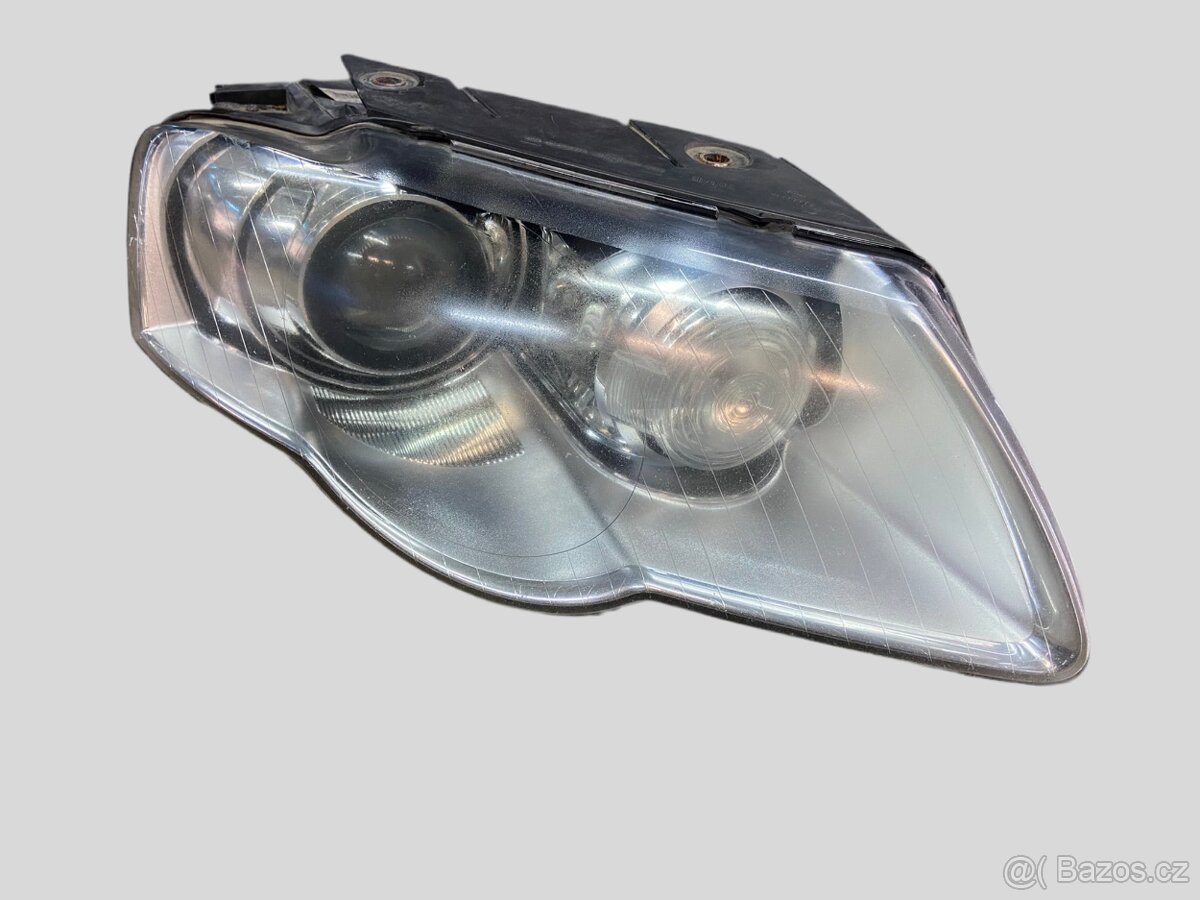 Pravý přední BI-xenon VW Passat B6 3C natáčecí