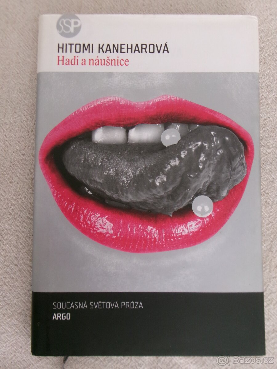 Hadi a náušnice - Hitomi Kanehara.