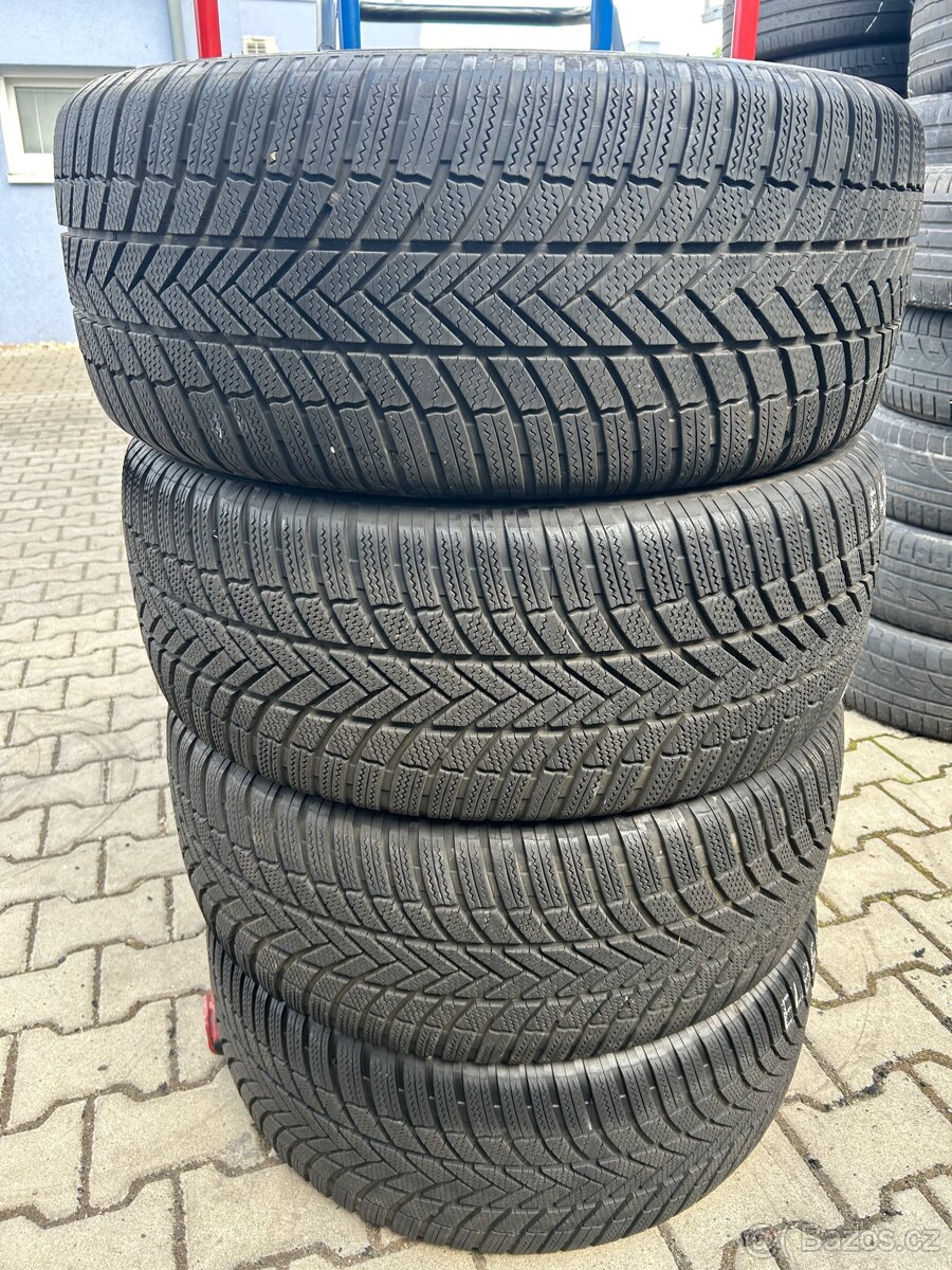 Sada pneumatik 275/50 R20 Bridgestone - zimní