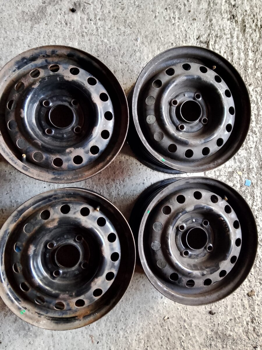 5,5x14 4x100 et46 ocelové disky Hyundai/Kia