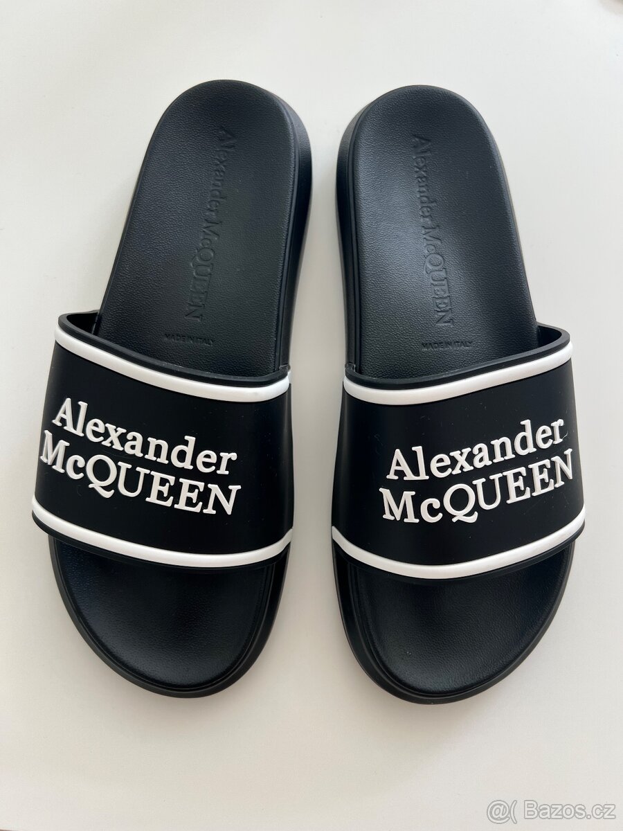 McQUEEN panské pantofle