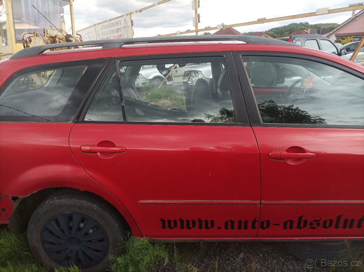 Pravé zadní dveře Mazda 6 GY kombi 2002-2008