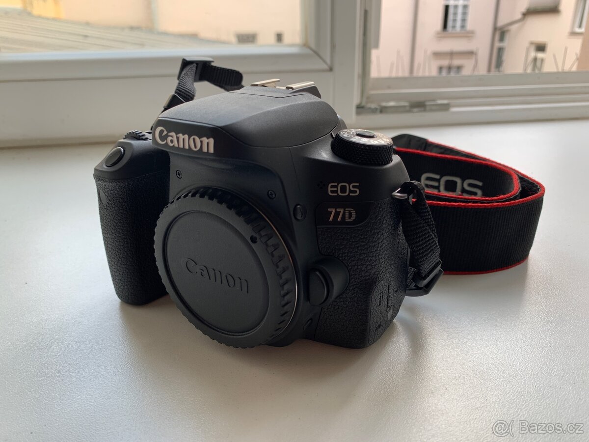Canon EOS 77D