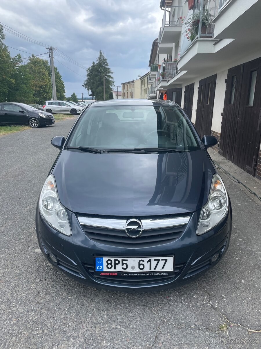 Opel Corsa D 1.2 benzín (59 kW), r.v. 2009