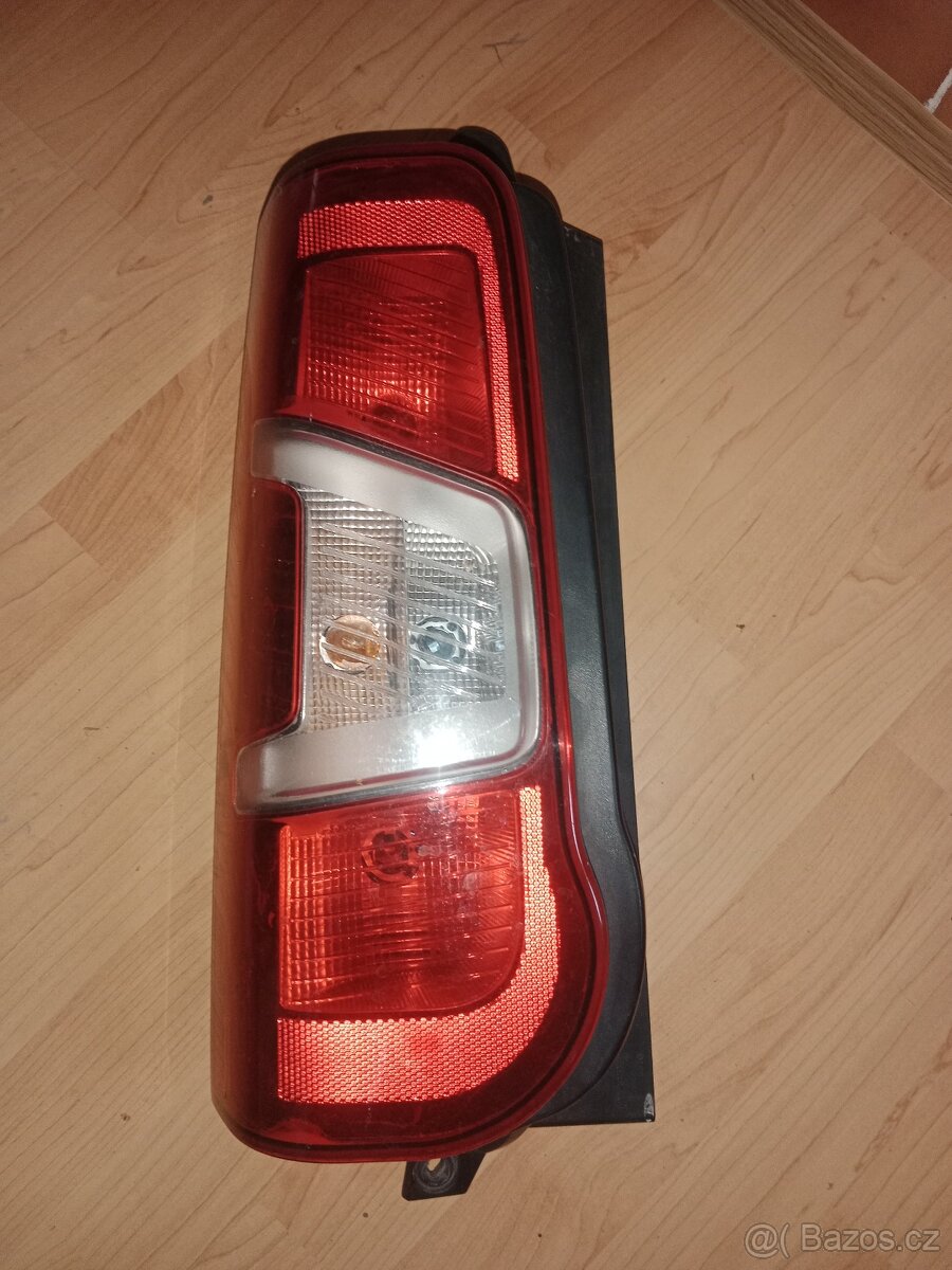 Světlo levé zadní Berlingo , Partner IV