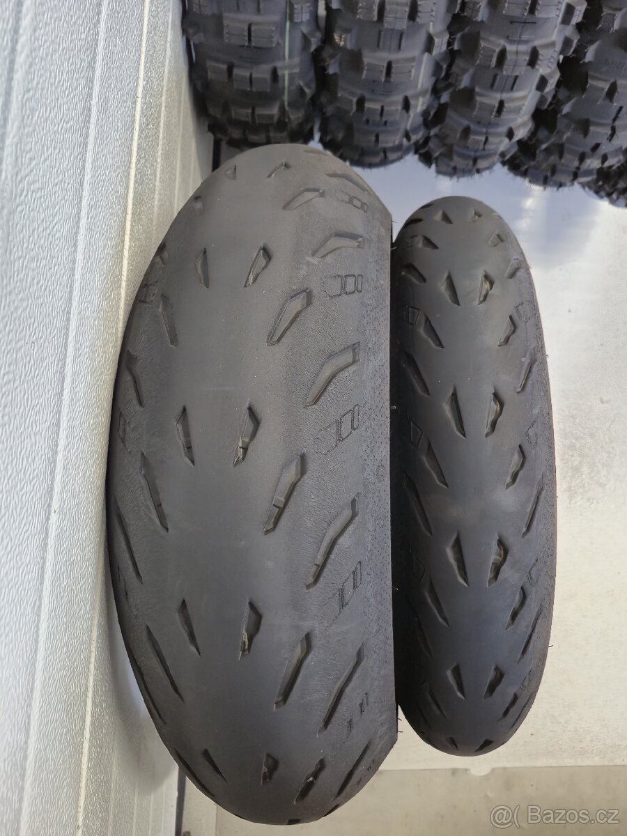 Sada pneu MICHELIN 120/200