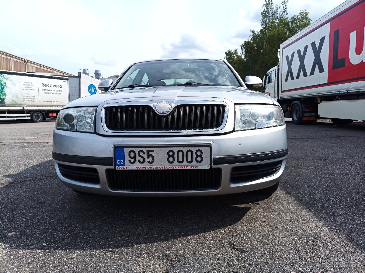 škoda superb 2.0 TDI 103 kw 2008