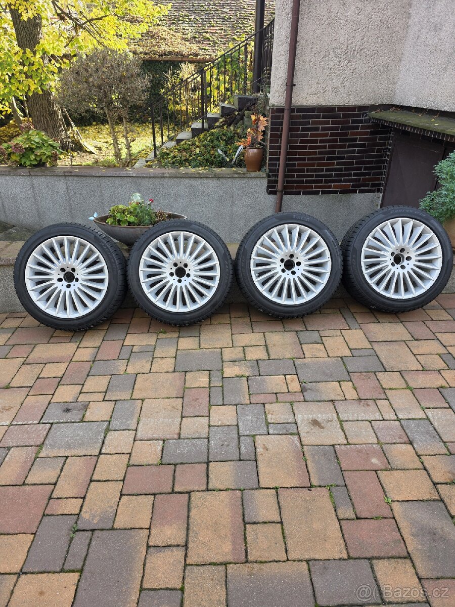 Zimní pneu Pirelli Winter Sottozero Serie III 245/45 R19 102