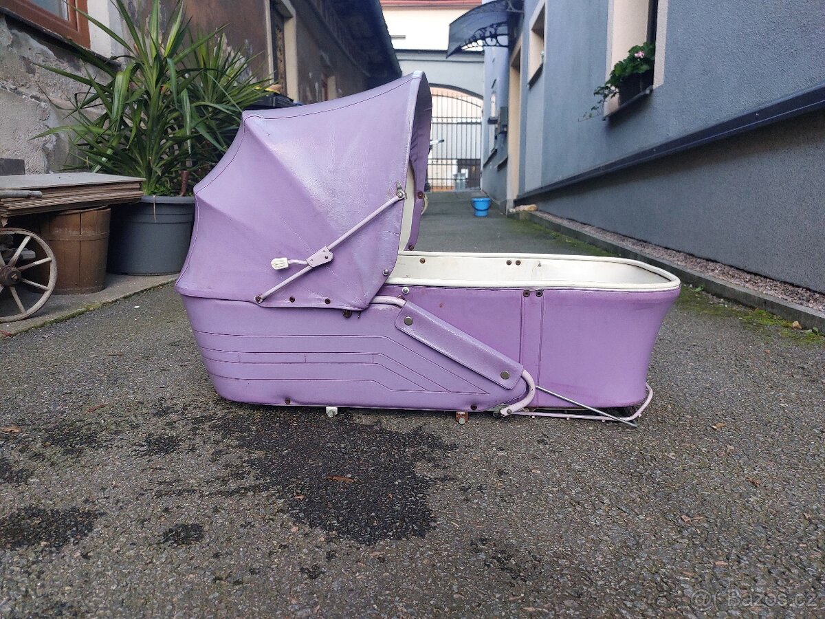 Retro korbička na kočárek Liberta