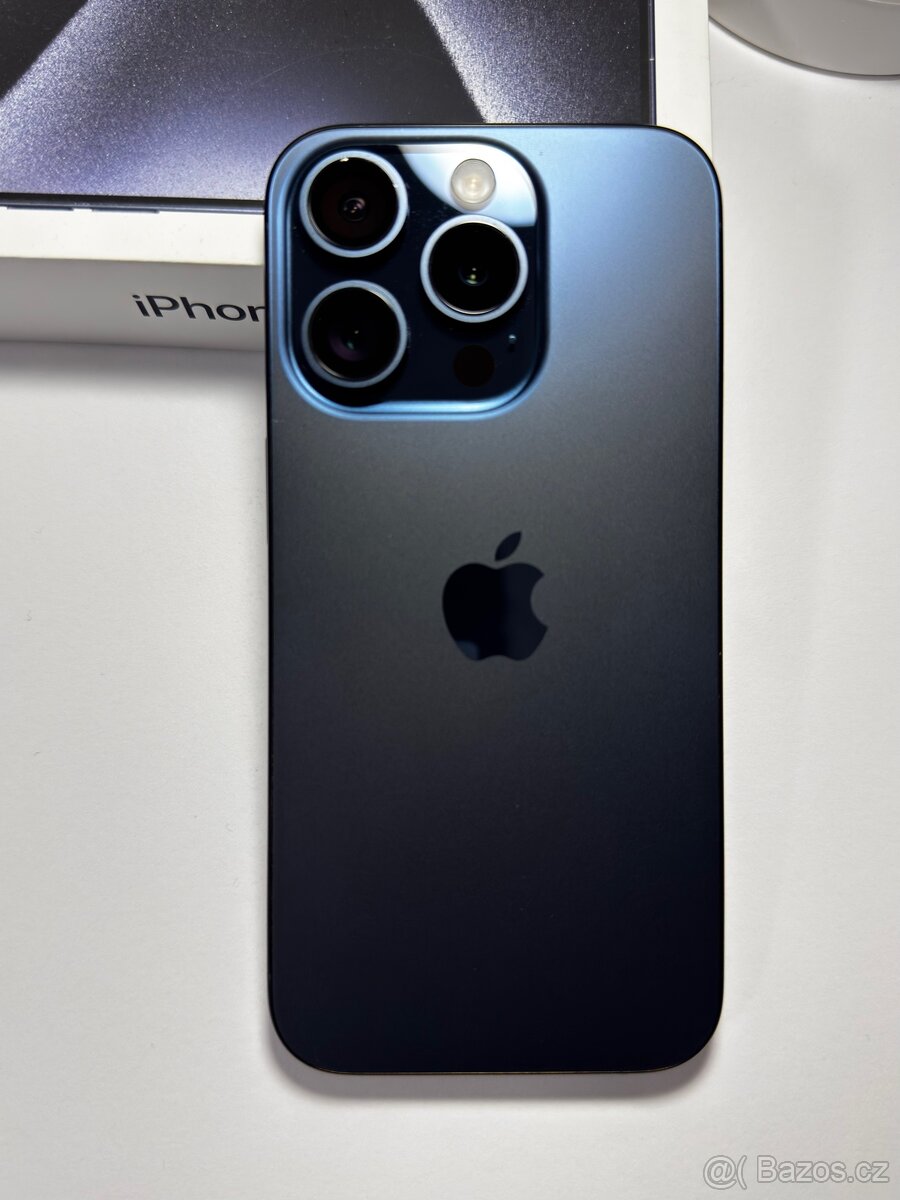 Apple iPhone 15 Pro, 256GB modrý titan, záruka 11.01.2026