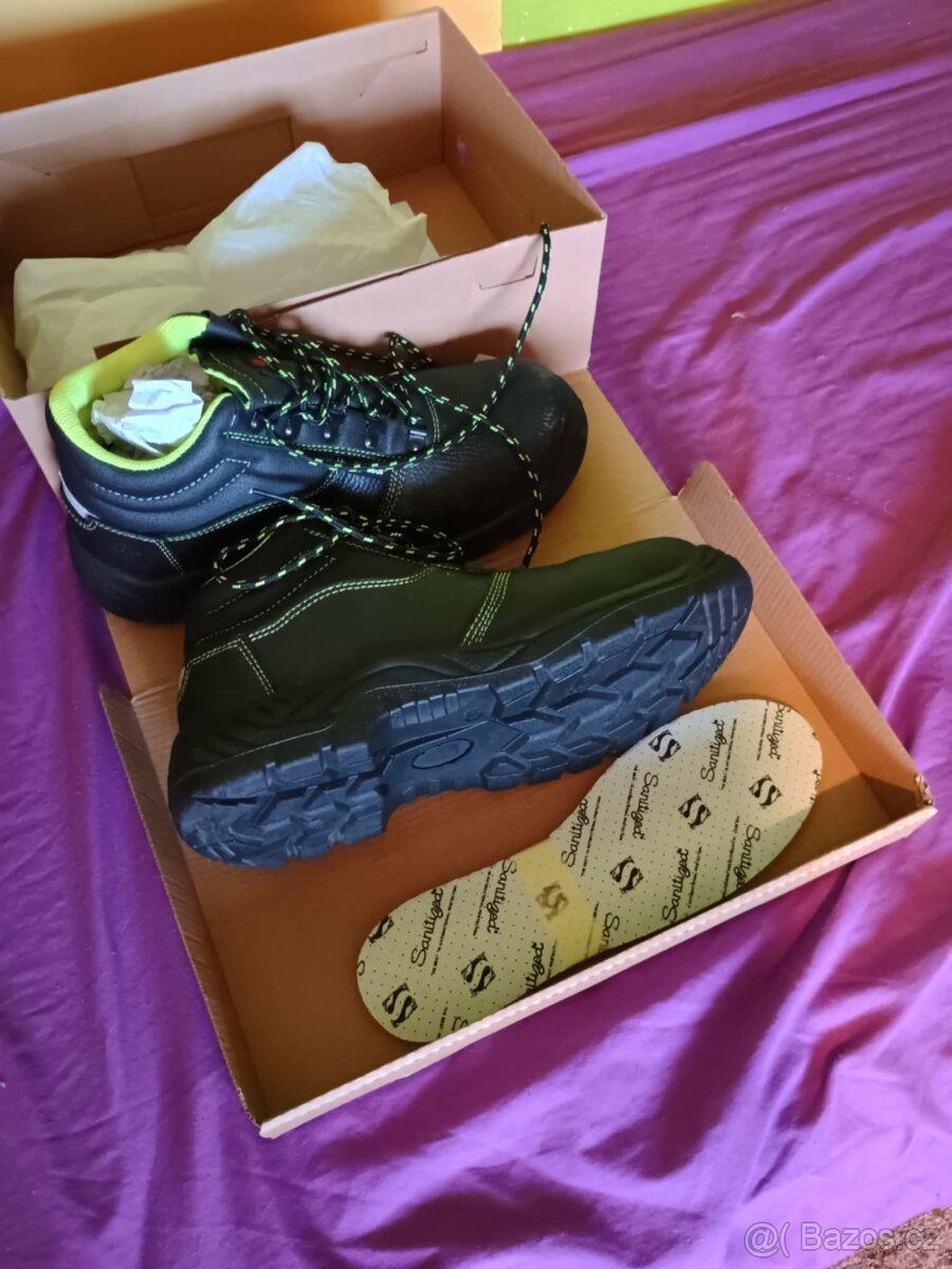 Pánská pracovní obuv 45