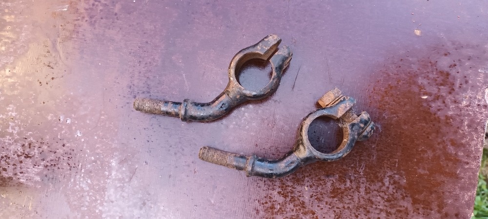 BMW držáky světla nebo řídítek